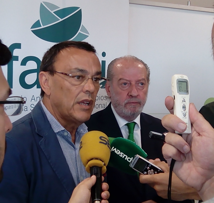 La Diputaci&oacute;n de Sevilla y el FAMSI firman un convenio para impulsar la participaci&oacute;n de los municipios de la provincia en marcos internacionales