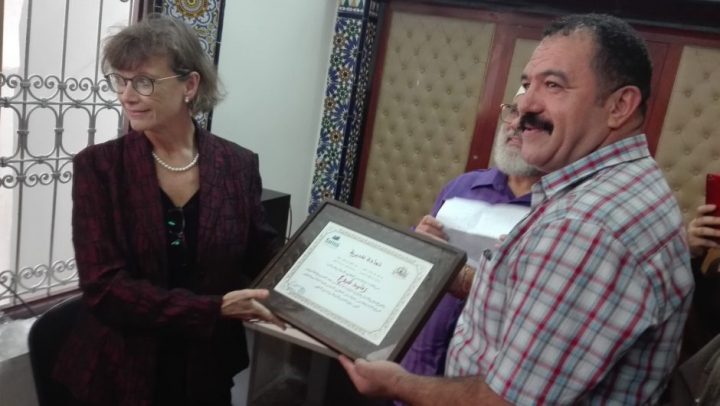 La embajadora de la UE visita el proyecto de Presupuestos Participativos en Tetu&aacute;n