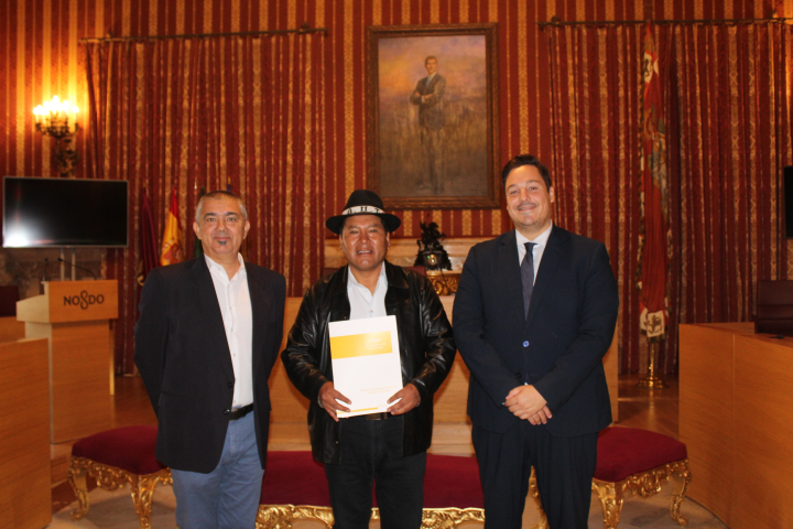 Sevilla y Bolivia fortalecen sus lazos de cooperaci&oacute;n internacional en el marco de la visita institucional de FAM Bolivia a Espa&ntilde;a